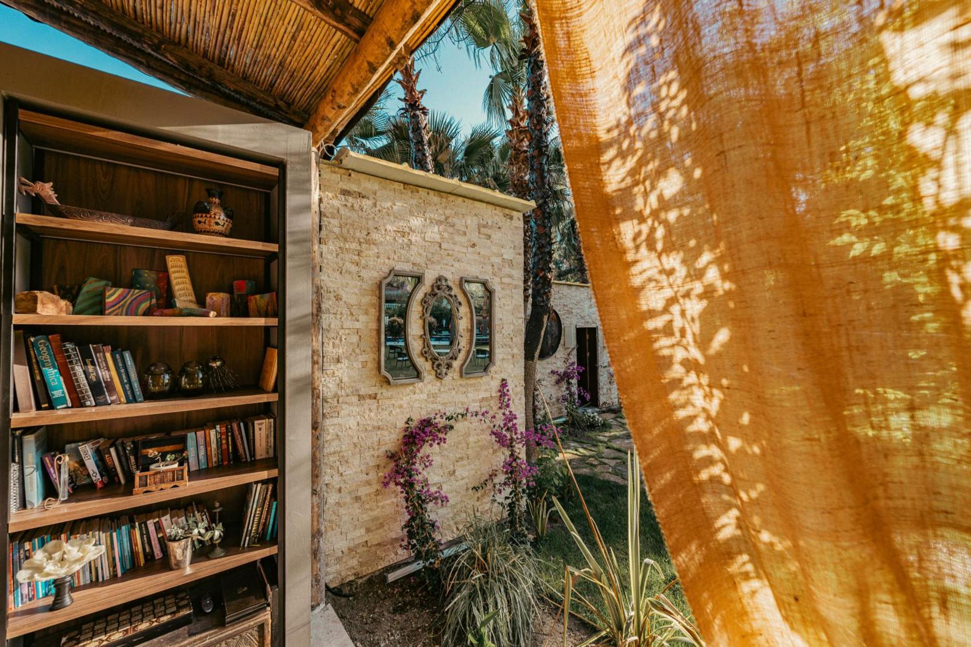 Layla Gocek Adults Only Bed & Breakfast Bagian luar foto